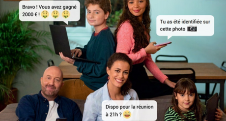 La Famille Tout-Écran en vacances