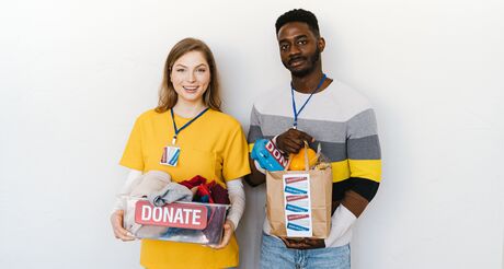 Collecte solidaire de jouets et vêtements de Logis Conseil
