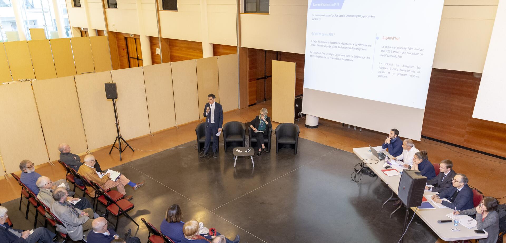 Plan Local d'Urbanisme Ville de BourglaReine