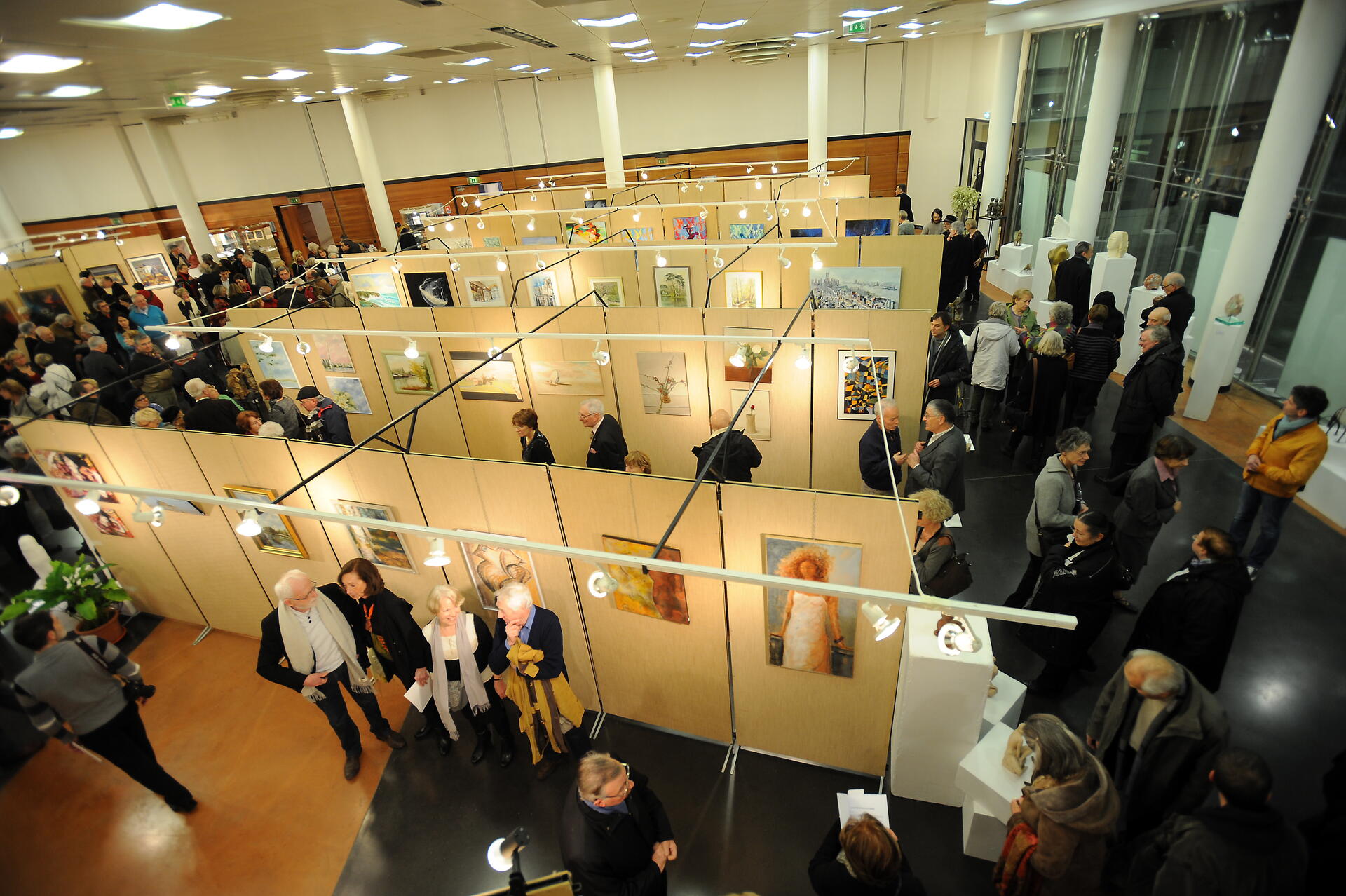 Les Colonnes Ville de BourglaReine
